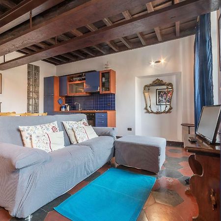 Colosseo & San Clemente Cozy Flat روما المظهر الخارجي الصورة
