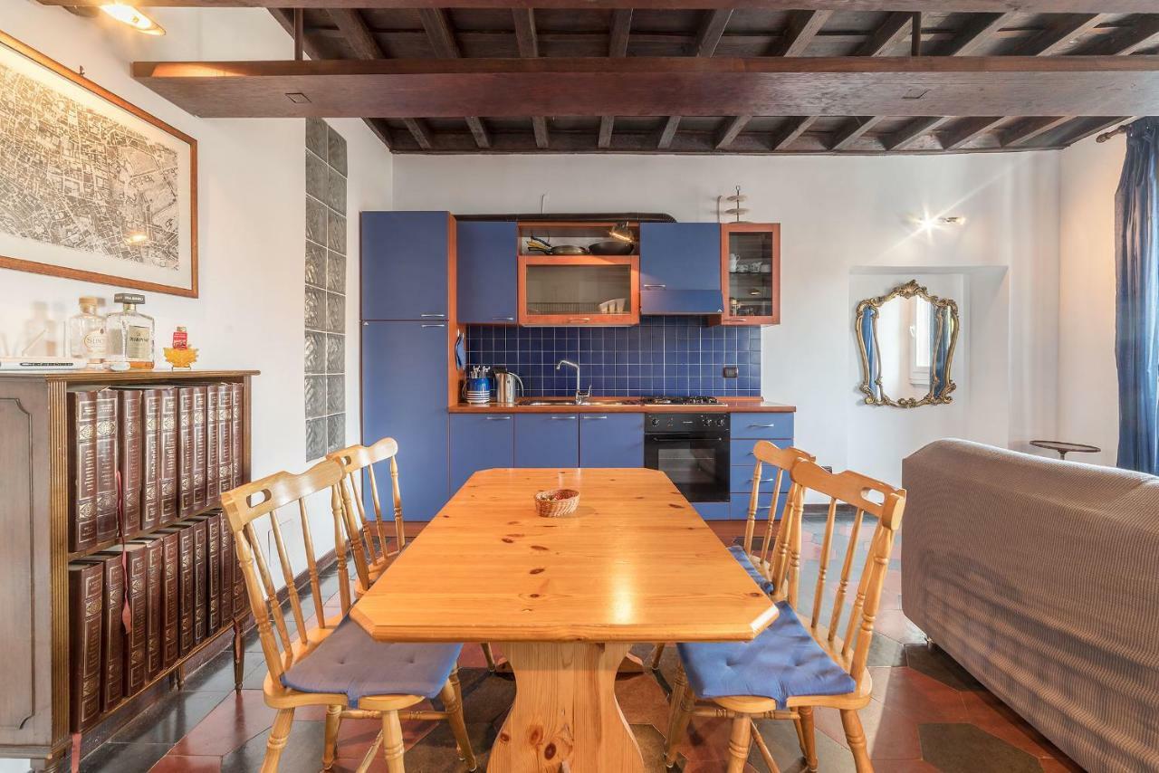 Colosseo & San Clemente Cozy Flat روما المظهر الخارجي الصورة