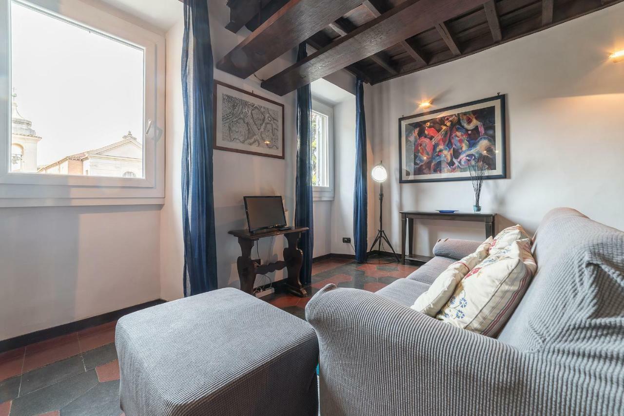 Colosseo & San Clemente Cozy Flat روما المظهر الخارجي الصورة