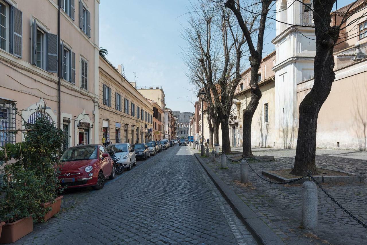 Colosseo & San Clemente Cozy Flat روما المظهر الخارجي الصورة