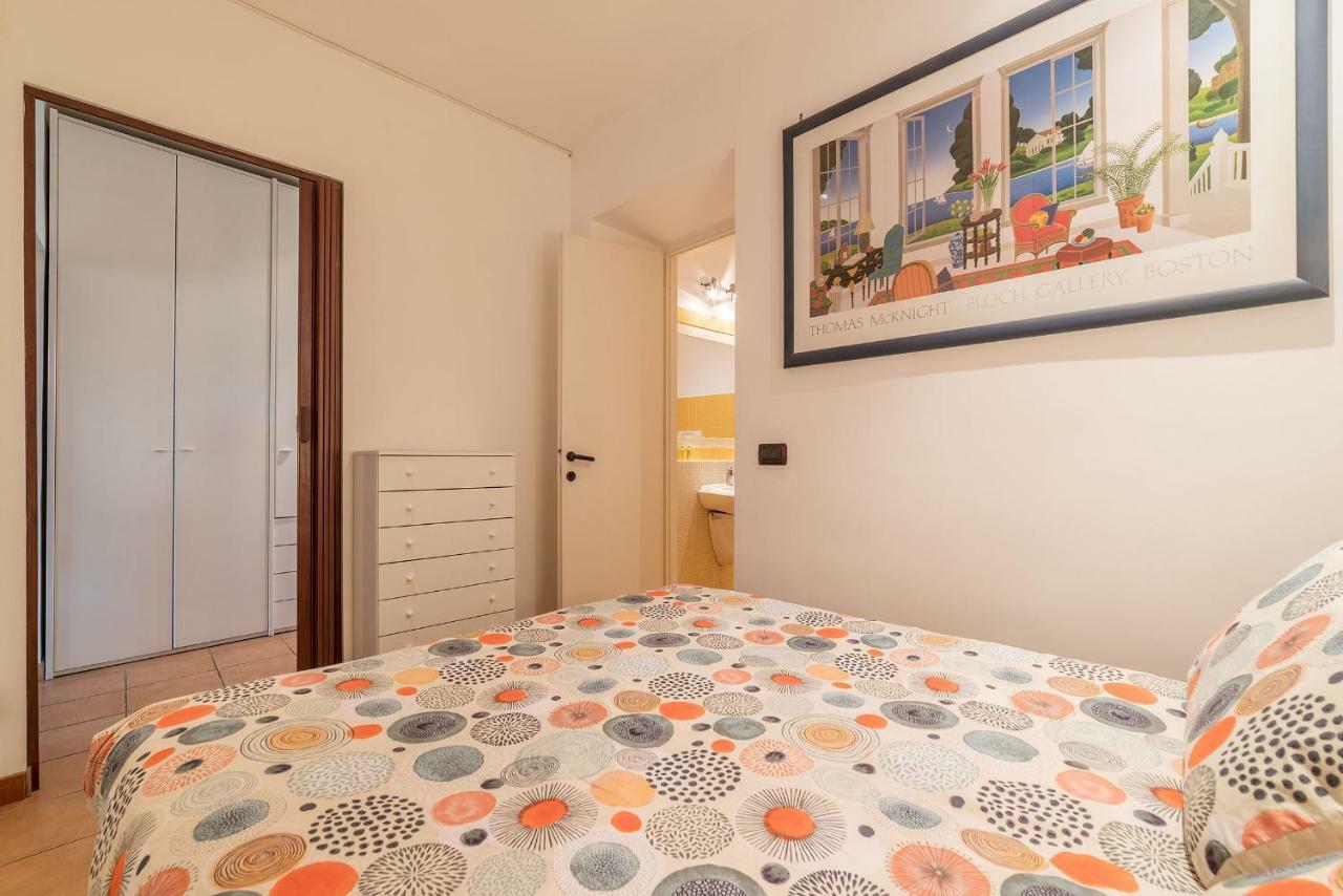 Colosseo & San Clemente Cozy Flat روما المظهر الخارجي الصورة